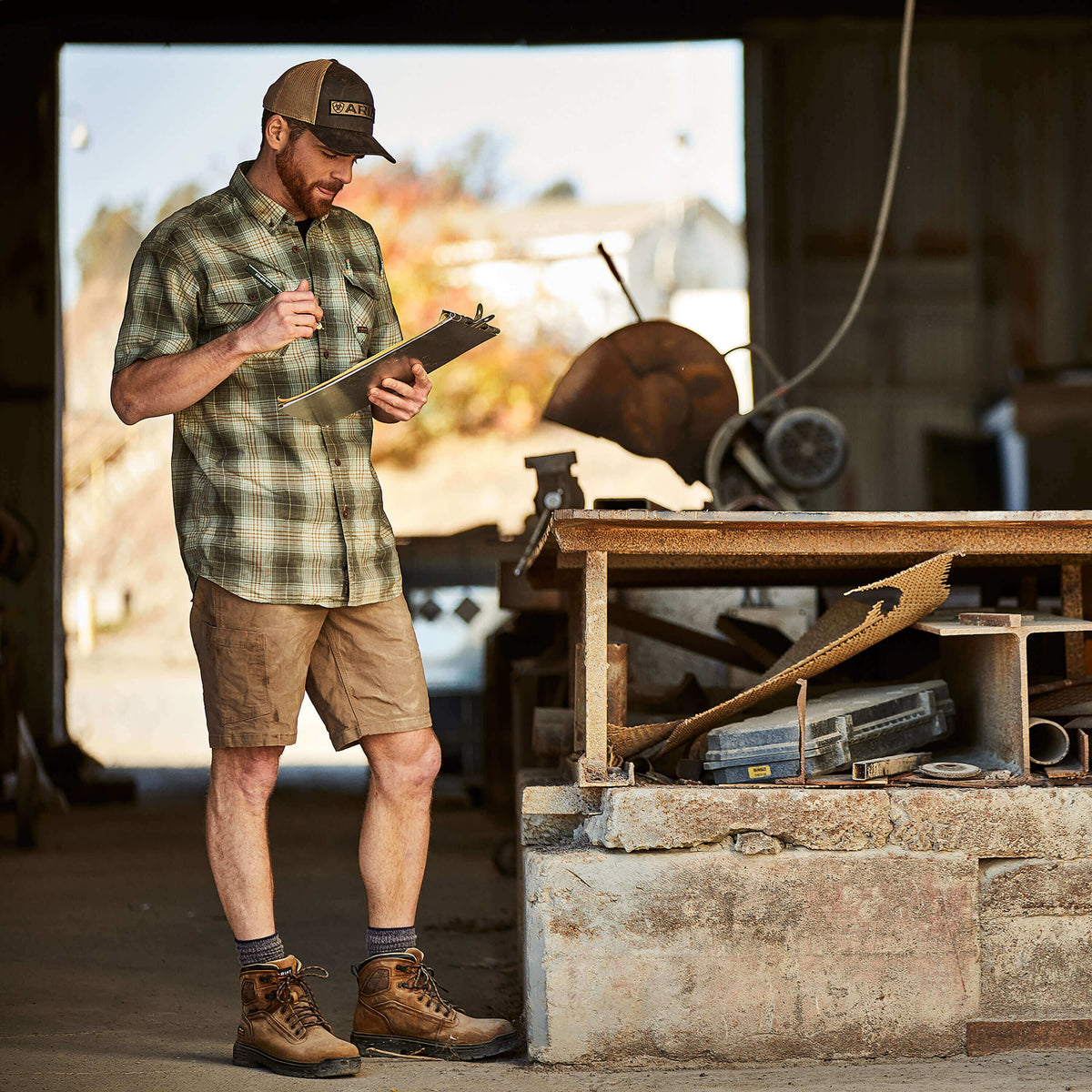 Rebar DuraStretch Made Tough 10" Short - Ariat Great Value