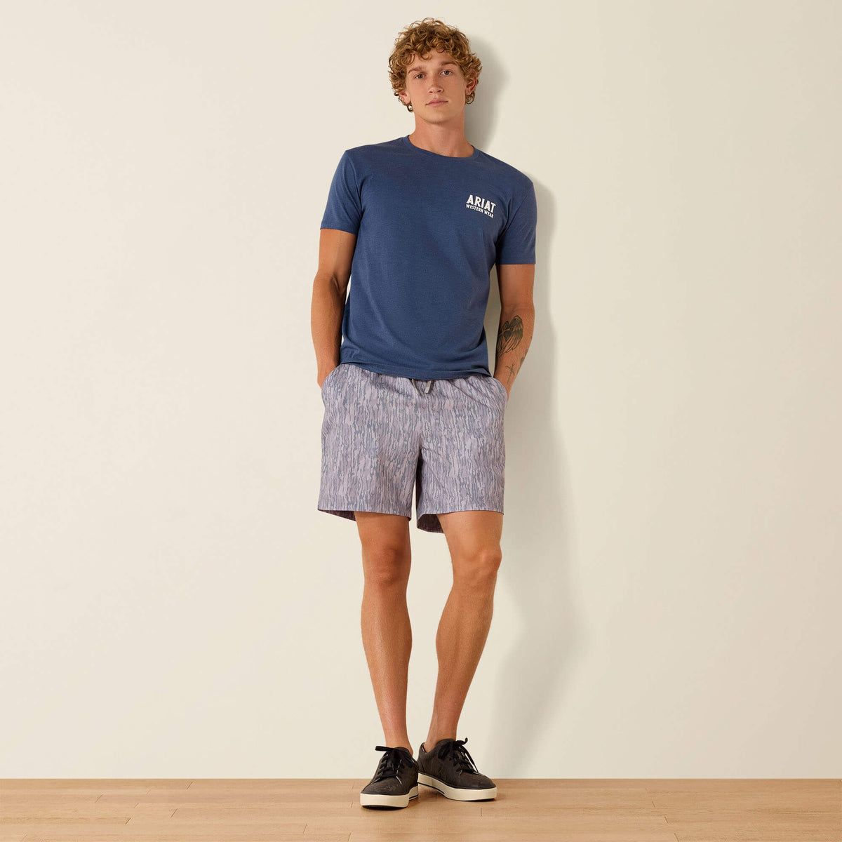 Ariat Outline Shop T-Shirt - Ariat Sale