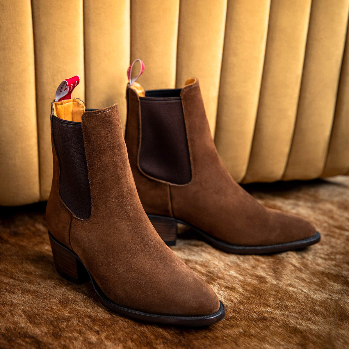 Bench Made Eleanor Almond Toe Chelsea Boot - Ariat Hot Sale