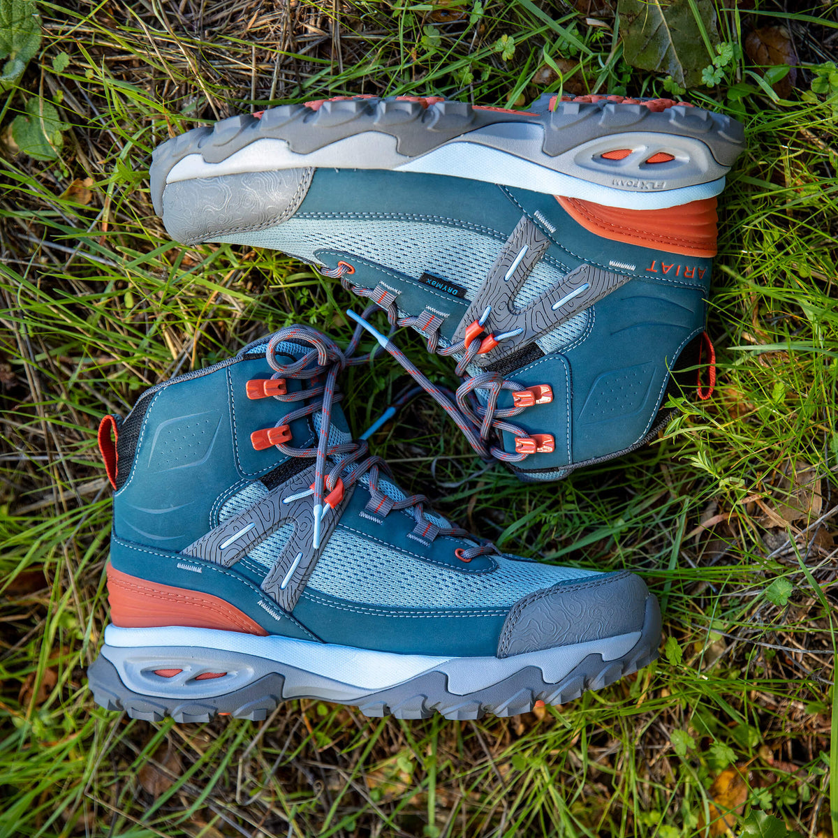 Traverse Mid Waterproof Hiking Boot - Ariat New