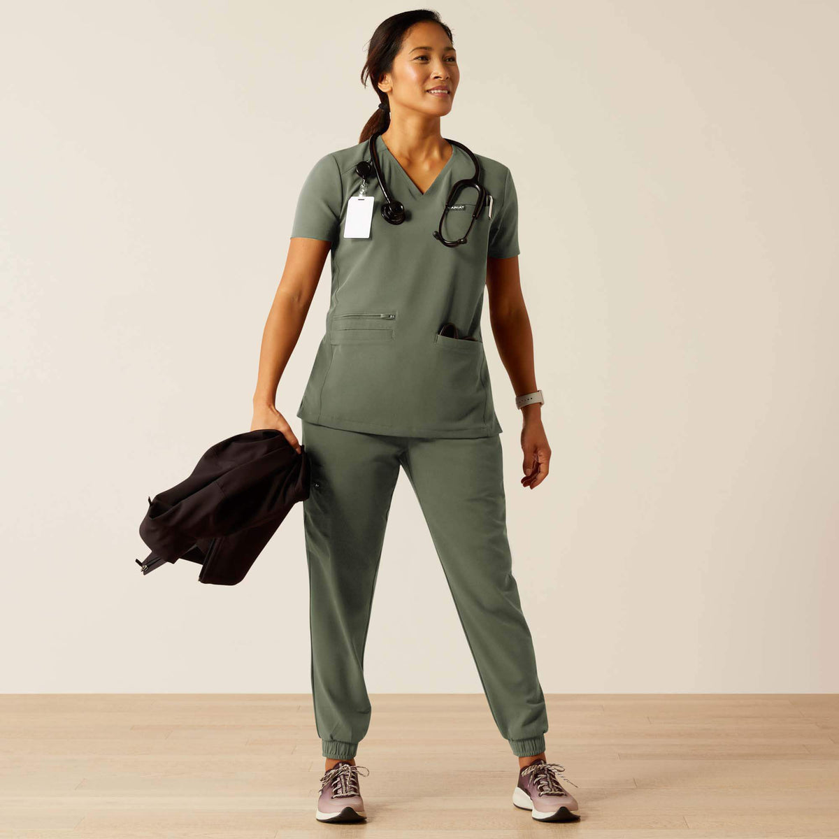 Clara 6 Pocket Scrub Top - Ariat Exclusive