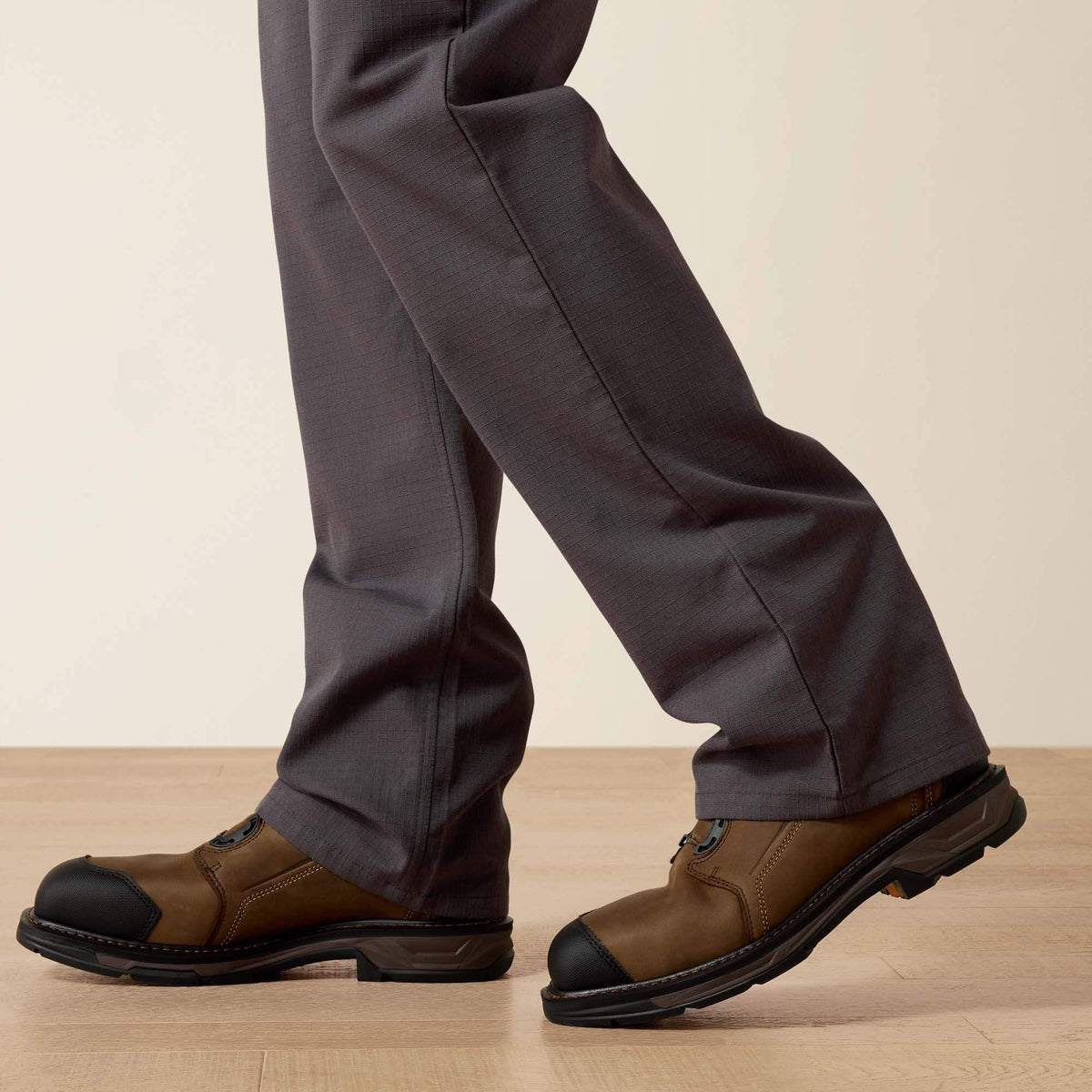 FR M4 Relaxed Crossfire Straight Pant - Ariat Classic