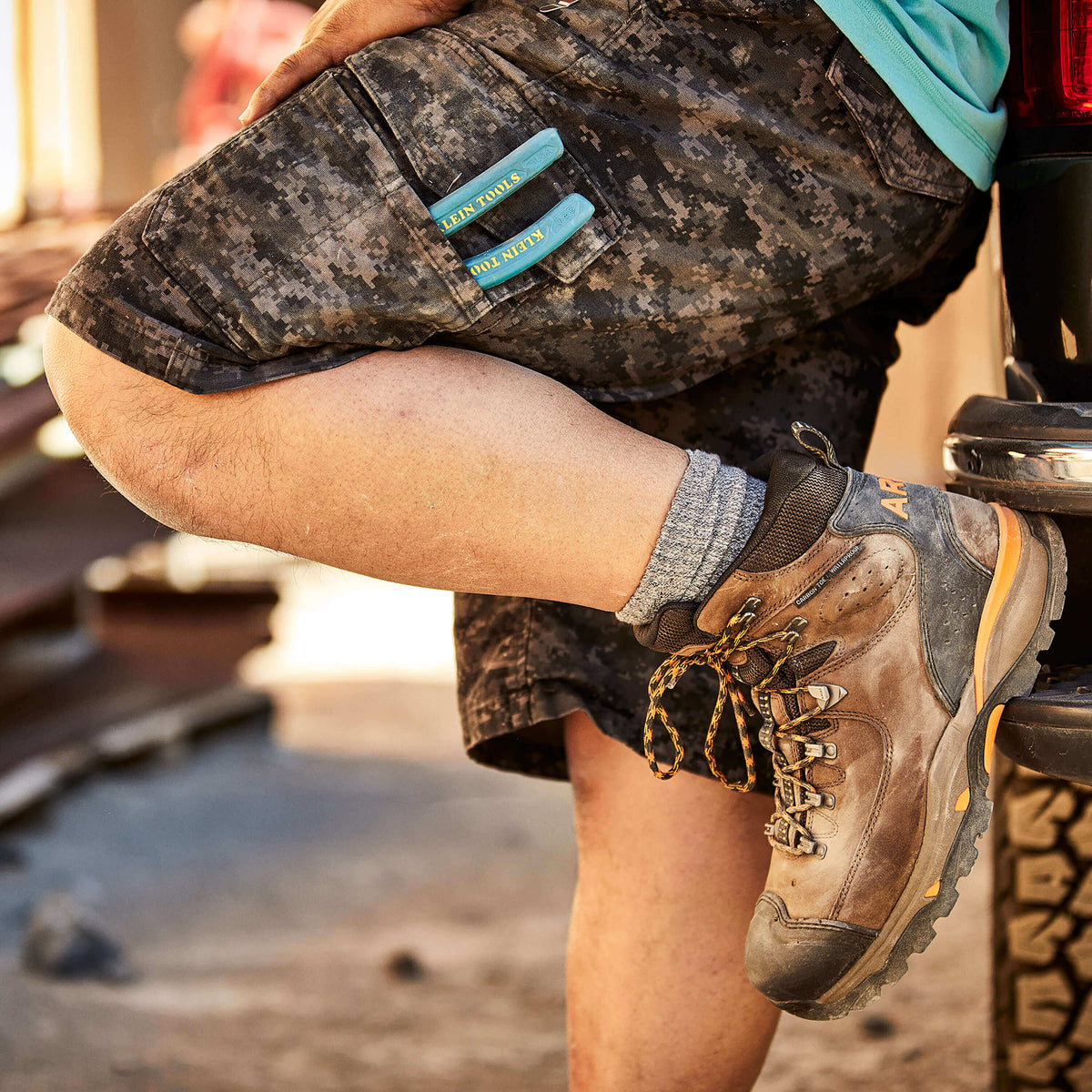 Endeavor 6" Waterproof Carbon Toe Work Boot - Ariat Trusted