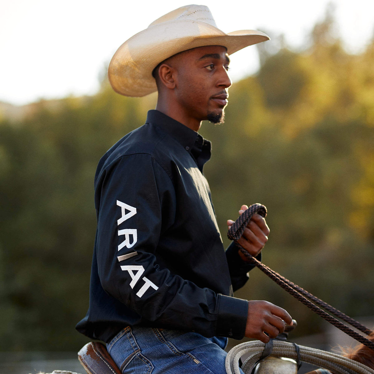 Team Logo Twill Fitted Shirt - Ariat Trusted
