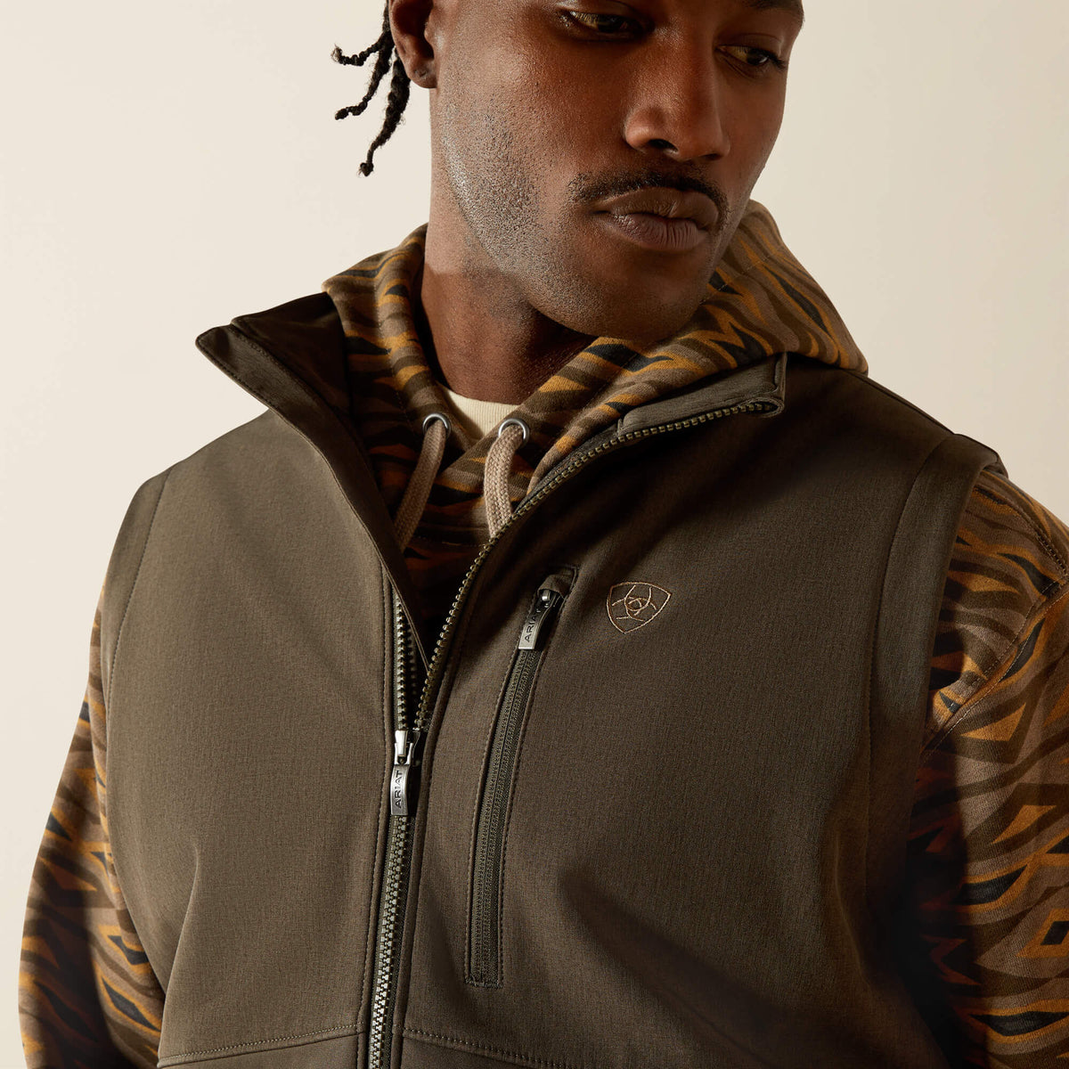 Logo Softshell Vest - Ariat Trending