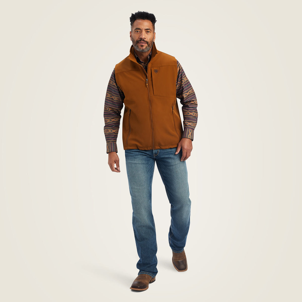 Logo 2.0 Softshell Vest - Ariat Essential