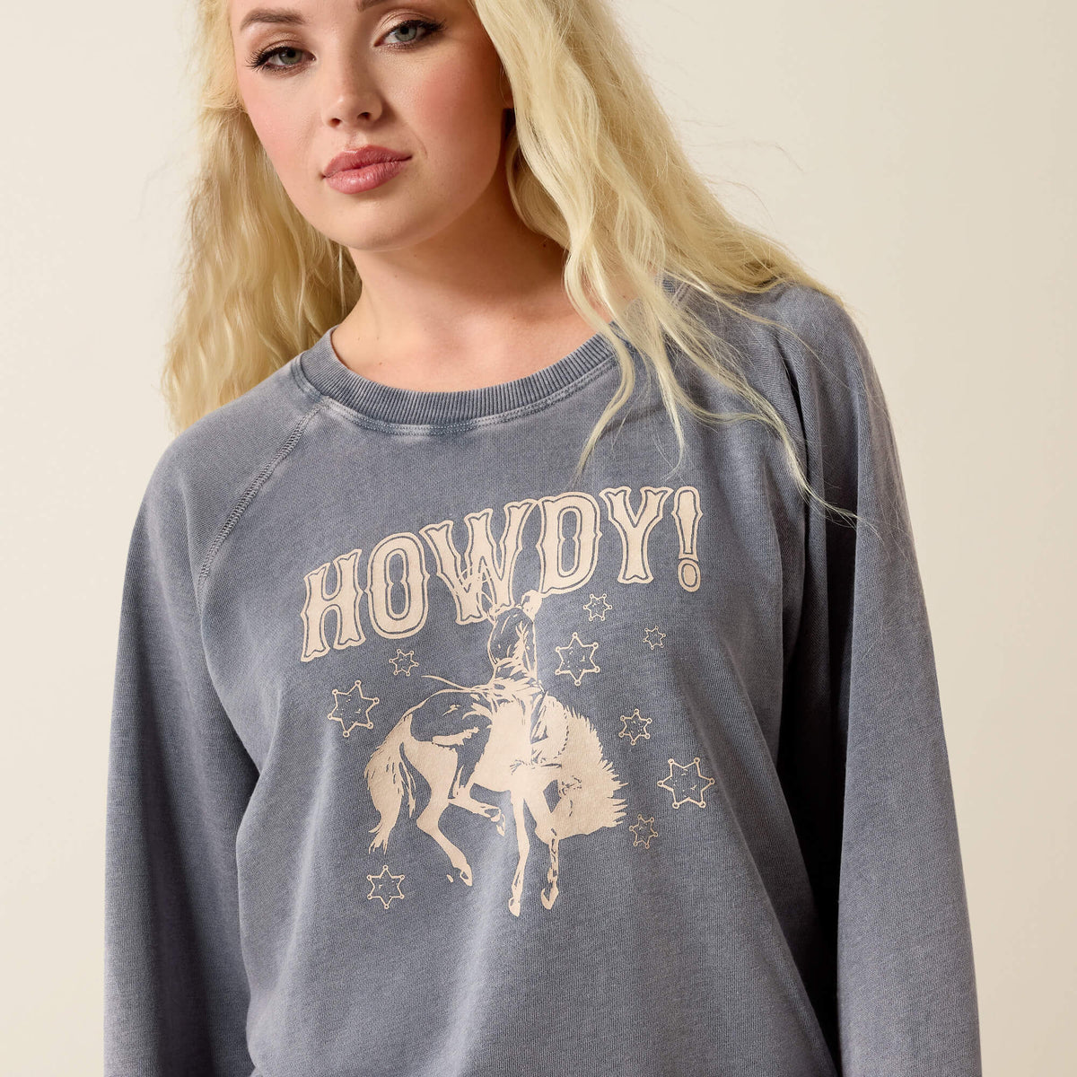 Vintage Raglan Sweatshirt - Ariat Trending