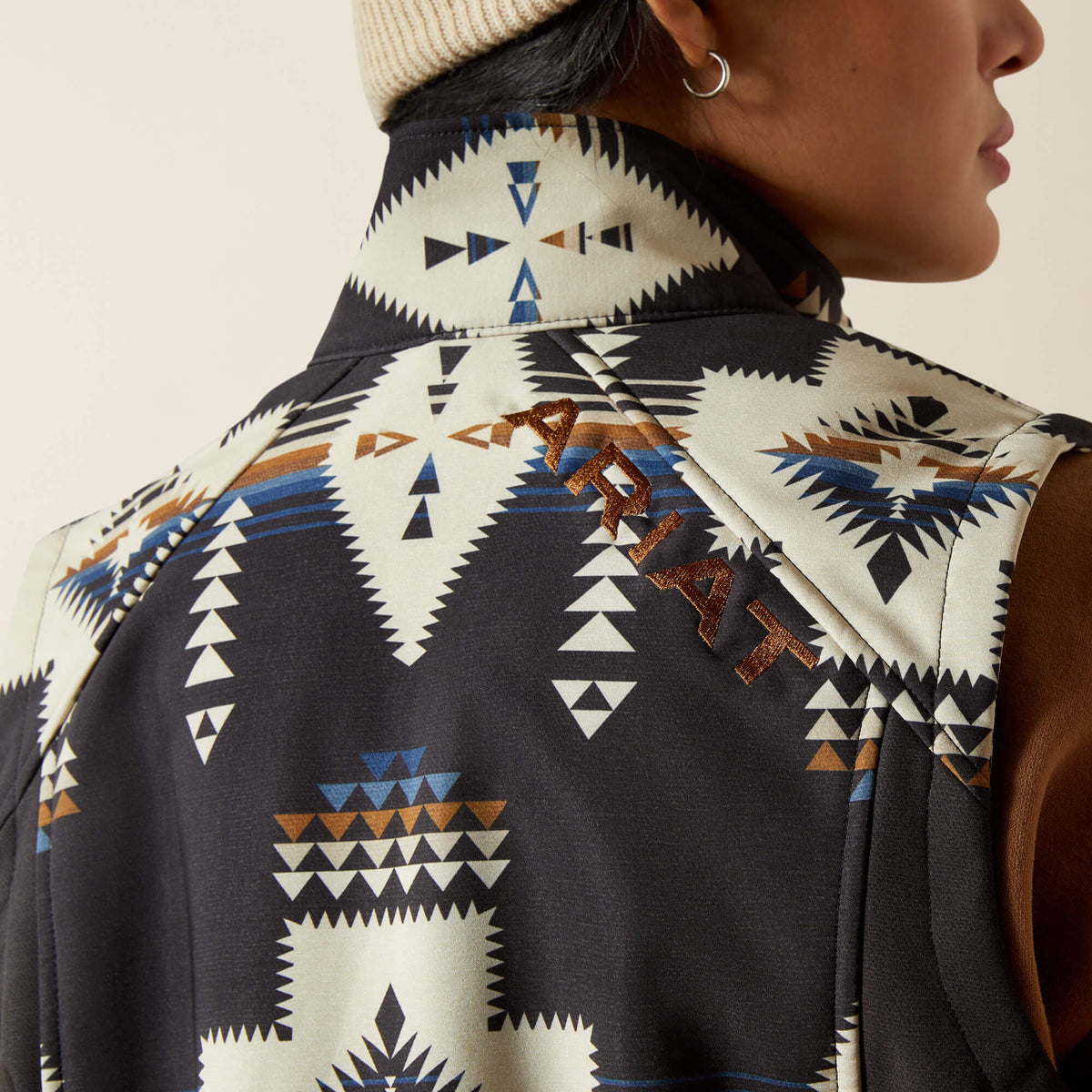 Ariat Logo Softshell Print Vest - Ariat Smart Buy