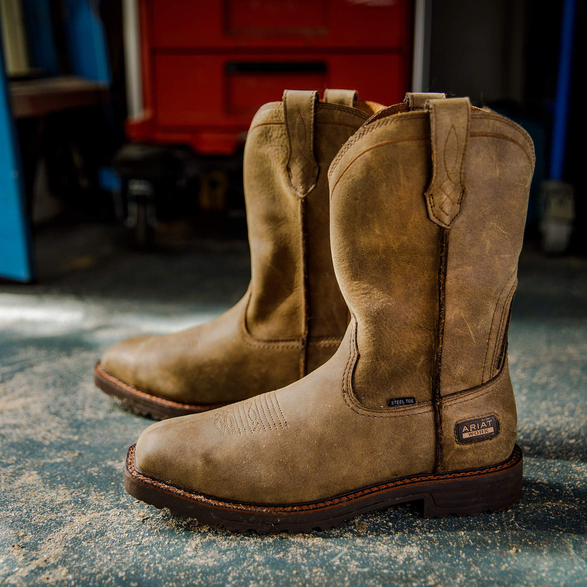 Activator Wide Square Toe Steel Toe Work Boot - Ariat Essential